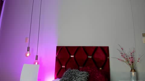 Sabrina Warren online show from 12.23.24