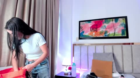 Sabrina Warren online show from 01.16.25