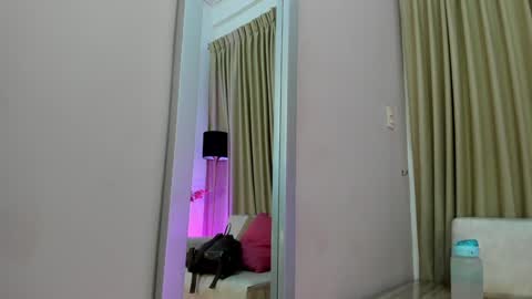 Sabrina Warren online show from 02.03.25