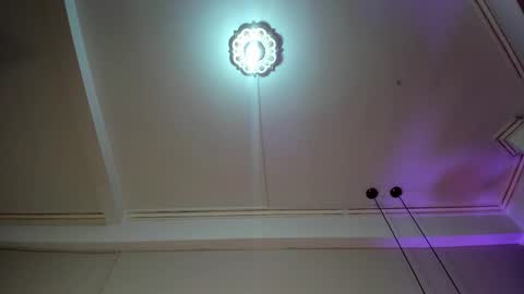 Sabrina Warren online show from 02.22.25