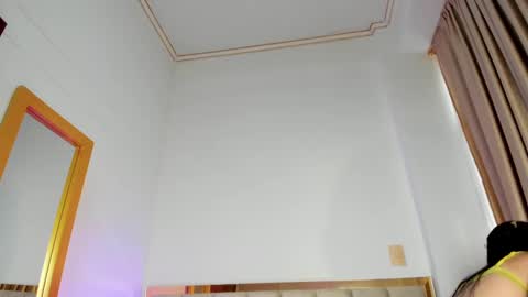 Sabrina Warren online show from 09.27.25