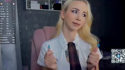 Snapshot of sabrinkaa chatting on 06.28.26 Sabi Ryder new acc online show from 06.28.26