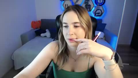 Sabrina Violet online show from 01.27.25
