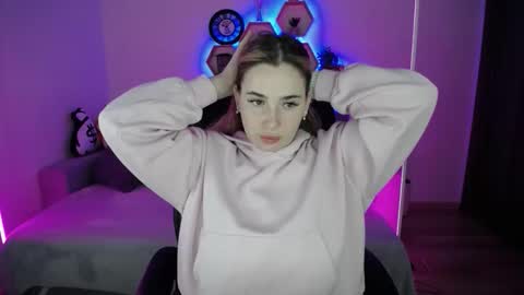 Sabrina Violet online show from 11.16.25