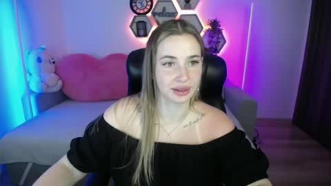 Sabrina Violet online show from 07.06.26