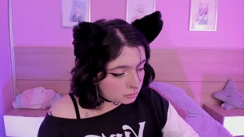 Snapshot of sachi_meow chatting on 01.09.25 Ig online show from 01.09.25