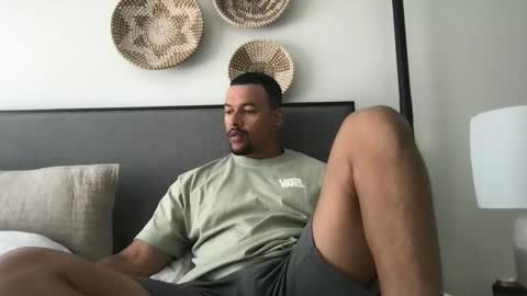 Beezy online show from 05.10.26