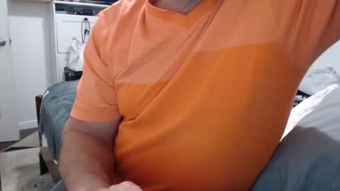 Snapshot of sactosteve chatting on 11.24.25 dadbod online show from 11.24.25