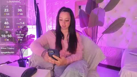 Snapshot of sadashi_moon chatting on 02.01.25    online show from 02.01.25