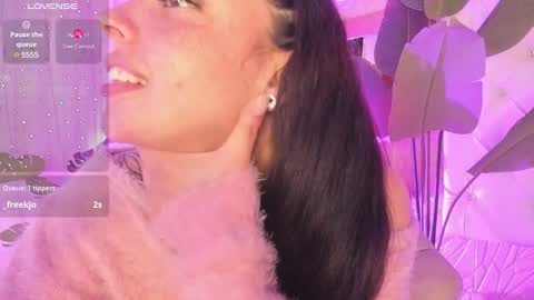 Snapshot of sadashi_moon chatting on 02.01.25    online show from 02.01.25