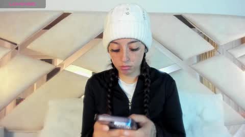 Snapshot of sadashi_moon chatting on 02.24.25    online show from 02.24.25