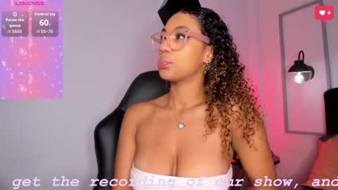 Snapshot of sade_jackson1 chatting on 09.25.25 Sophie online show from 09.25.25