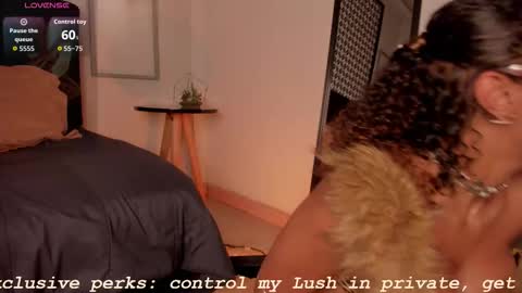 Snapshot of sade_jackson1 chatting on 10.28.25 Sophie online show from 10.28.25