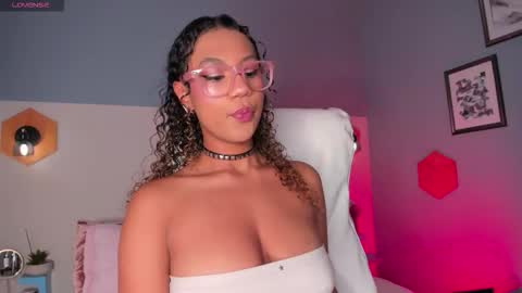 Sophie online show from 12.05.25