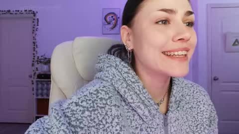 Snapshot of sadierenee96 chatting on 10.17.25 Sadie Renee  online show from 10.17.25
