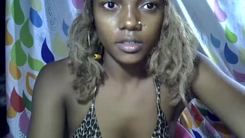safira19 online show from 09.13.25