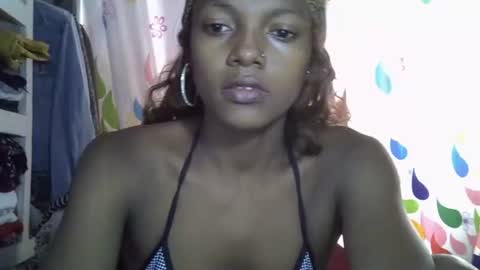 safira19 online show from 10.20.25