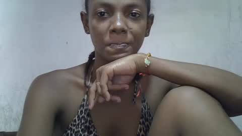 safira19 online show from 11.06.25