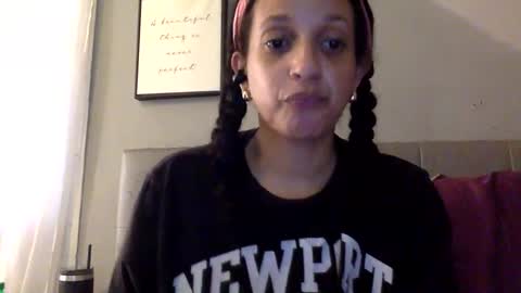 Snapshot of saggy888 chatting on 09.26.25 MistressLady online show from 09.26.25