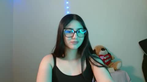 Snapshot of sahaliefox_ chatting on 09.27.25 Sahaliefox  online show from 09.27.25