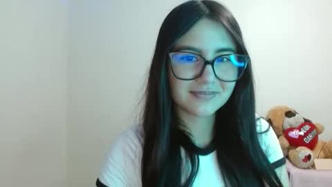 Snapshot of sahaliefox_ chatting on 09.28.25 Sahaliefox  online show from 09.28.25