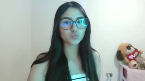 Snapshot of sahaliefox_ chatting on 09.29.25 Sahaliefox  online show from 09.29.25