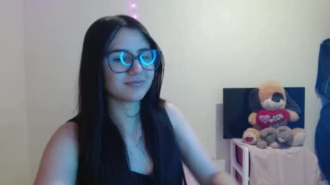 Snapshot of sahaliefox_ chatting on 10.07.25 Sahaliefox  online show from 10.07.25