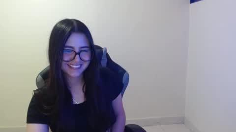 Snapshot of sahaliefox_ chatting on 10.10.25 Sahaliefox  online show from 10.10.25