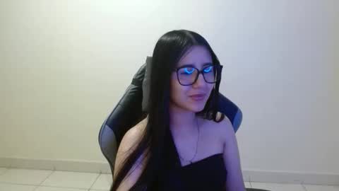 Sahaliefox  online show from 01.17.26