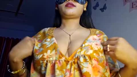 Queen Archana online show from 01.08.25