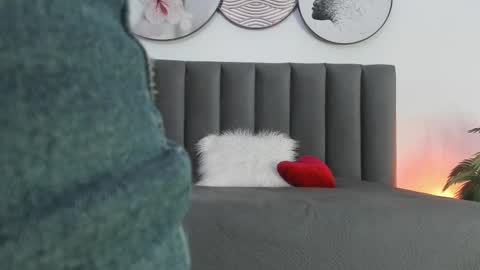 Sahara Garcia online show from 03.11.25