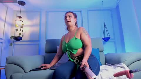 SAHARA WALKER  online show from 02.04.25