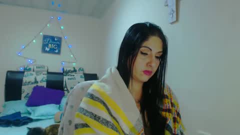 Karina online show from 12.27.24