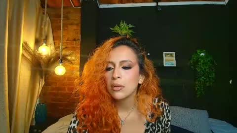 Snapshot of sahra_tayl0r_ chatting on 06.08.26 SARA online show from 06.08.26