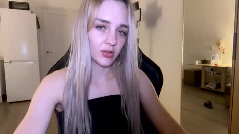 Snapshot of sailormoon666_ chatting on 02.27.25 Sofia online show from 02.27.25