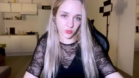 Snapshot of sailormoon666_ chatting on 02.28.25 Sofia online show from 02.28.25