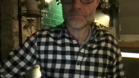 saint009 online show from 04.15.26