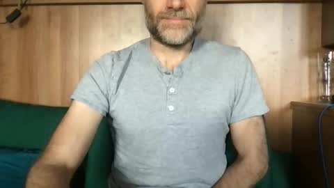 saint009 online show from 04.25.26