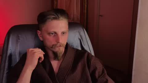 Snapshot of saint__vicious chatting on 03.12.25 saint__vicious online show from 03.12.25