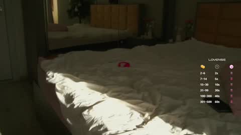 Alyson or just Aly   online show from 12.19.24