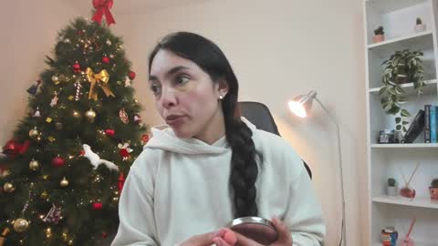 Snapshot of sakura_harper chatting on 12.30.24 Sakura Harper online show from 12.30.24