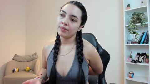 Snapshot of sakura_harper chatting on 03.05.25 Sakura Harper online show from 03.05.25