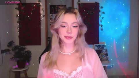 Sakura online show from 04.23.26