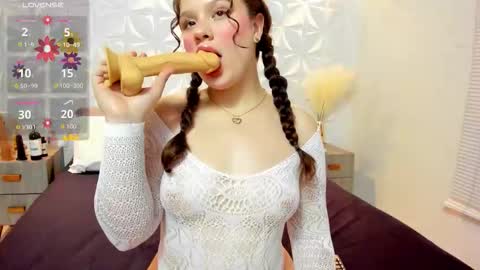 salem_rose01 online show from 02.27.26