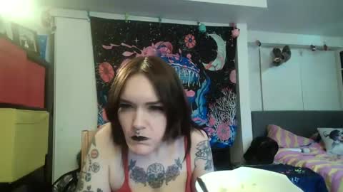 salemsslut online show from 02.20.25