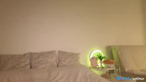 Snapshot of salimurr chatting on 10.20.25 Sali online show from 10.20.25