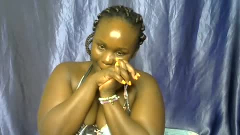 Snapshot of sally_bee1 chatting on 07.15.26 sally_bee1 online show from 07.15.26