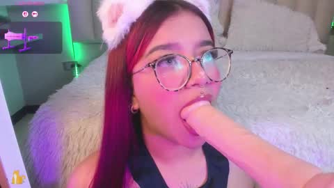  Sally White  online show from 10.03.25