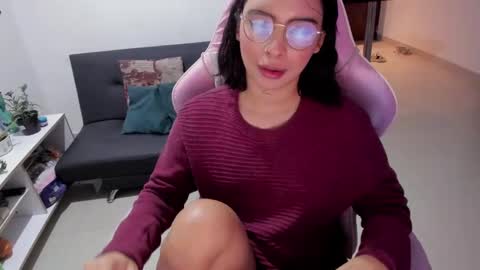 Snapshot of sallymaddoxx chatting on 12.15.24 sallymaddoxx online show from 12.15.24