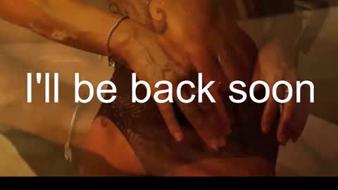 Salma online show from 10.31.25